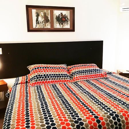 Santiago Town Suites エクステリア 写真